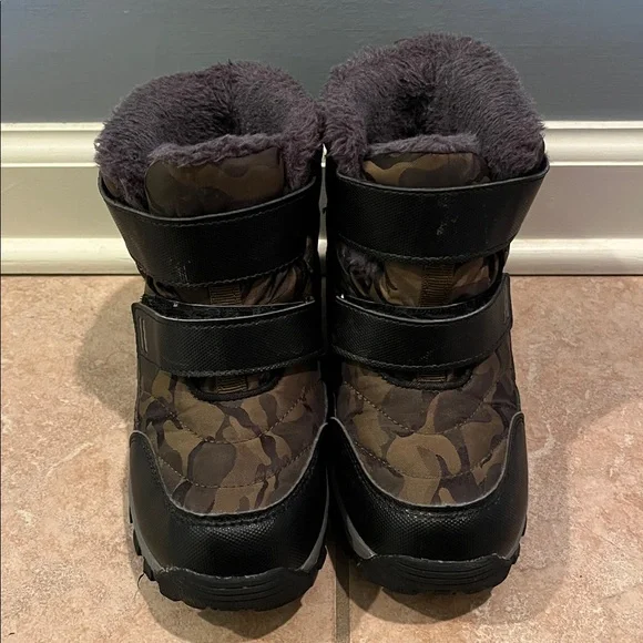 Boy’s Snow Boots - Picture 5 of 8